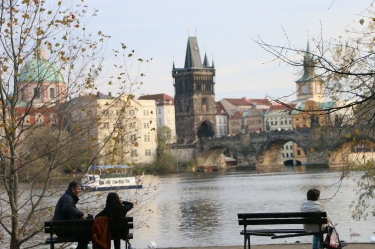Çek Cumhuriyeti’nin Kral Köprüsü 700 Senelik Tarih Taşıyor