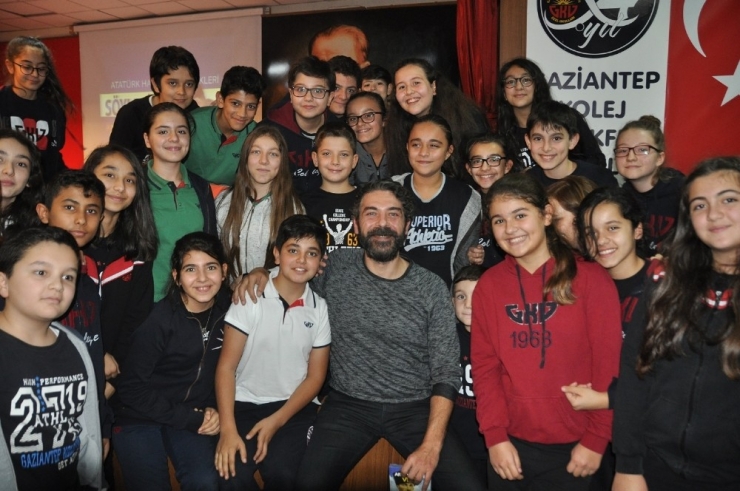 Sinan Tuzcu, Memleketi Gaziantep’te Öğrencilerle Buluştu