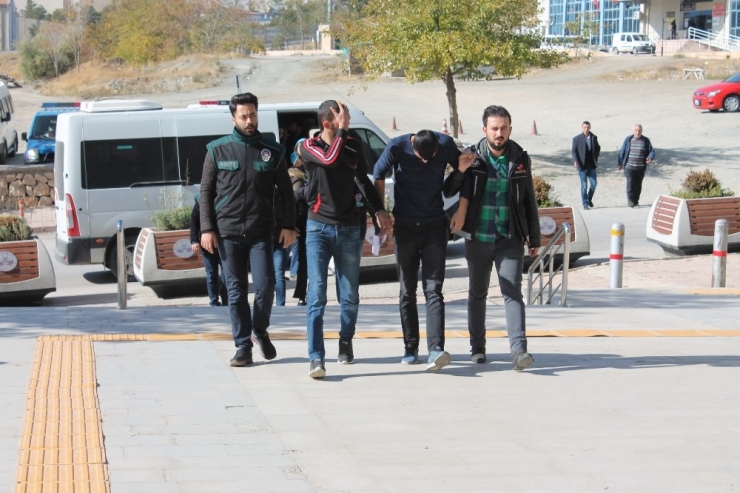 Elazığ’da Uyuşturucu Operasyonunda 4 Tutuklama
