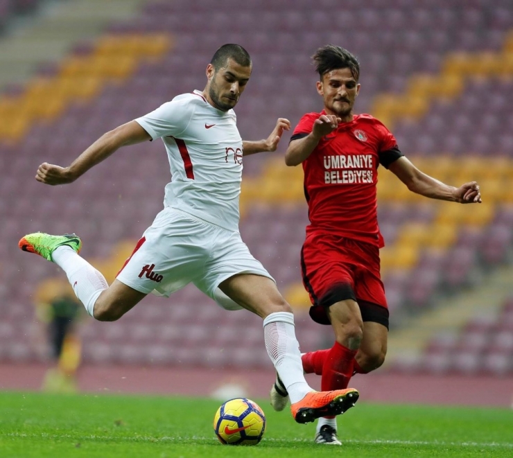 Galatasaray, Hazırlık Maçında Ümraniyespor’u 3-2 Mağlup Etti