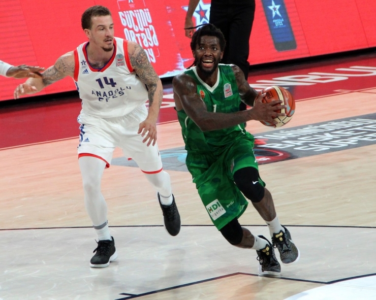 Tahincioğlu Basketbol Süper Ligi: Anadolu Efes: 97 - Yeşil Giresun Belediyespor: 93
