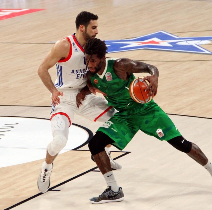 Tahincioğlu Basketbol Süper Ligi: Anadolu Efes: 97 - Yeşil Giresun Belediyespor: 93