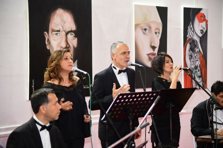 Adana’da "Atatürk’ün Sevdiği Şarkılar" Konseri