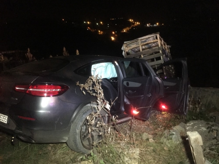Beykoz’da Otomobil Uçuruma Düştü; 1 Yaralı
