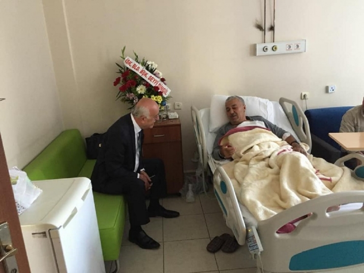 Başkan Seyfi Dingil’den Hastalara Moral Ziyareti