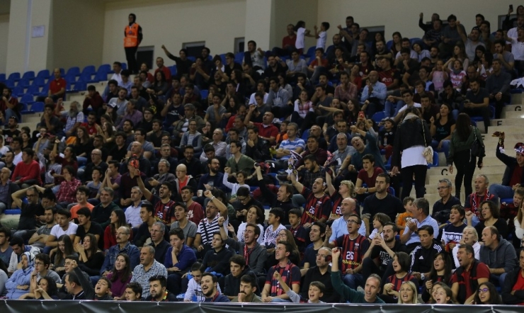 Eskişehir Basket-fenerbahçe Maçının Biletleri Tükendi
