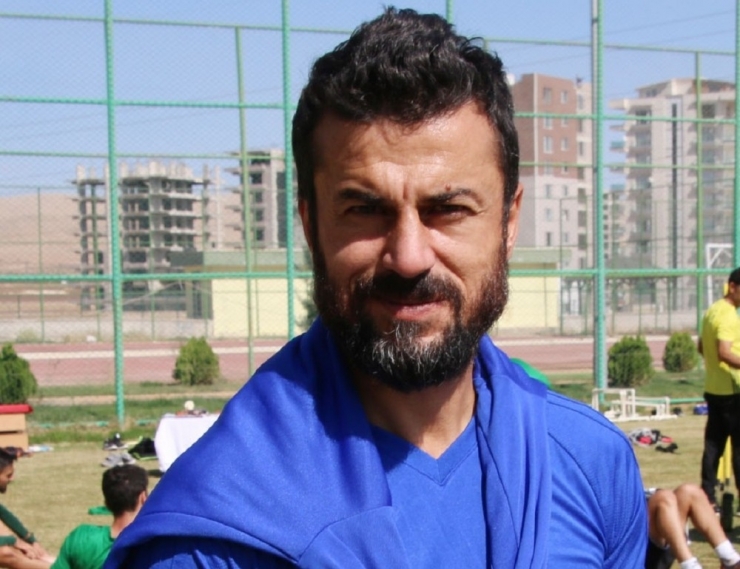 Ali Tandoğan: “Sezon Sonunda Kupayı Kaldırmak İstiyoruz”