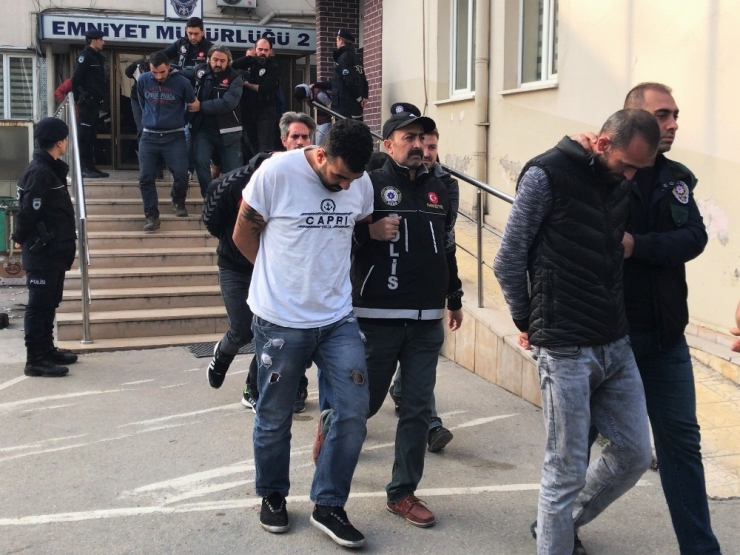 Bursa’da Uyuşturucu Operasyonu: 25 Gözaltı
