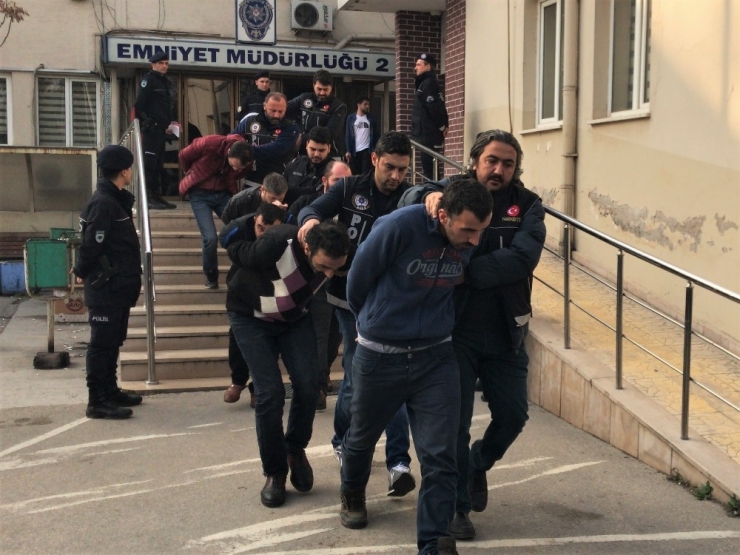 Bursa’da Uyuşturucu Operasyonu: 25 Gözaltı