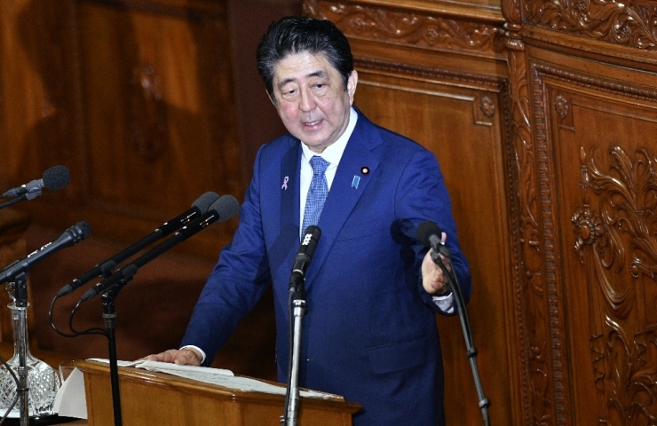 Başbakan Abe Japon Savunma Sistemini Güçlendirme Sözü Verdi