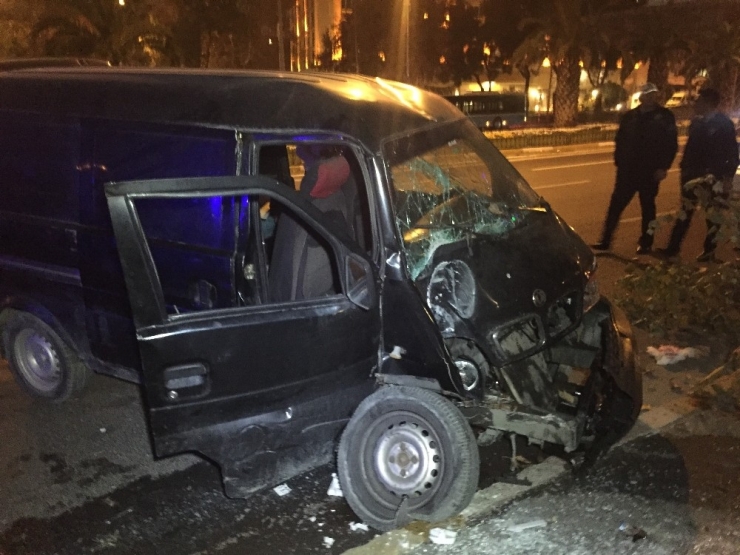 Vatan Caddesi’nde Alkollü Sürücü Kaza Yaptı
