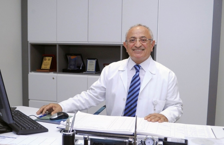 Türk Cerrahlar, Canlı Yayınla Yabancı Doktorlara Kurs Verdi