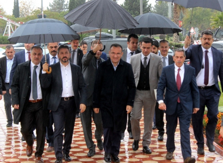 Başbakan Yardımcısı Bozdağ: “Uluslararası Kumpasları Milletimiz Bozacak”