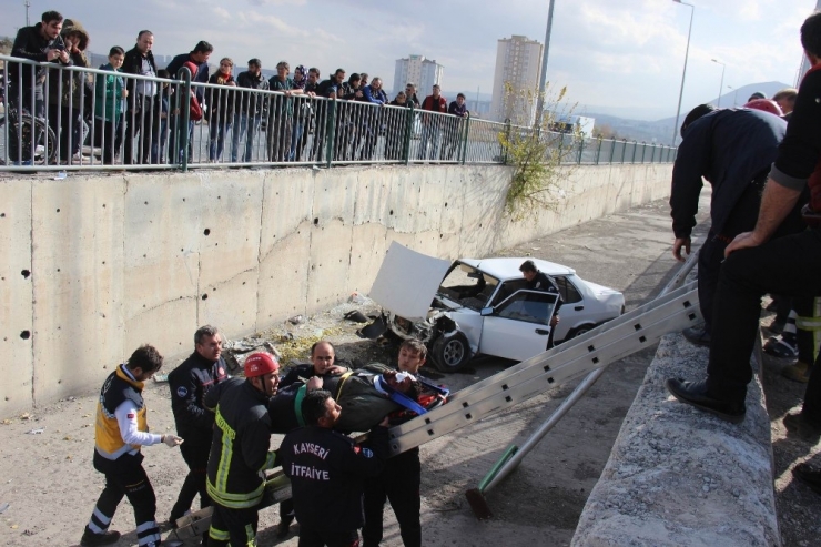 Kayseri’de Otomobil Kanala Uçtu: 1 Yaralı