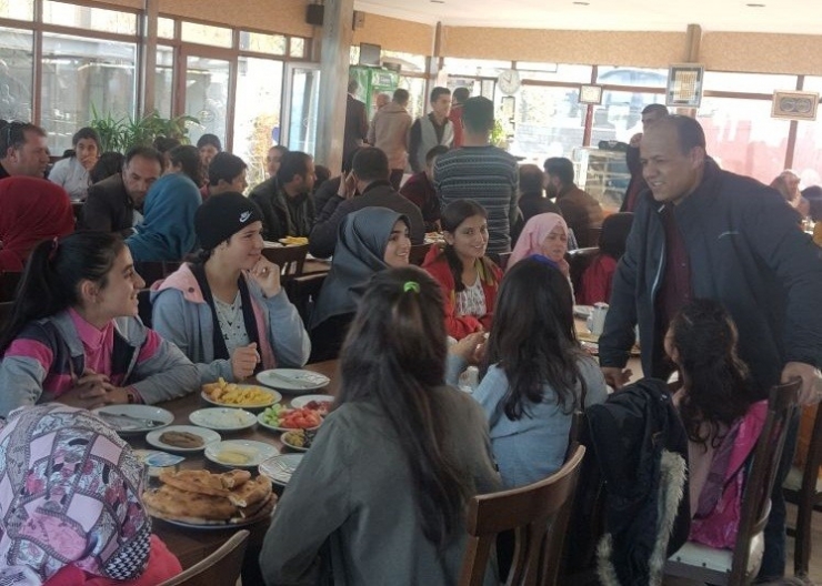 Ybo Öğrencileri Van Kahvaltısıyla Tanıştı