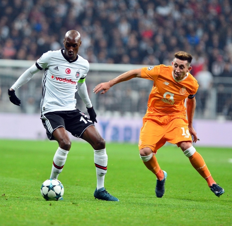 Uefa Şampiyonlar Ligi: Beşiktaş: 1 - Porto: 1 (İlk Yarı)