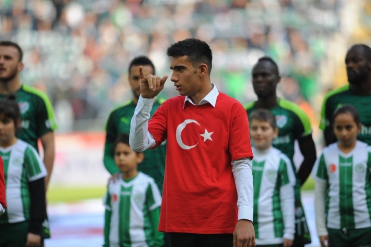 Süper Lig: Atiker Konyaspor: 0 - Bursaspor: 3 (İlk Yarı)