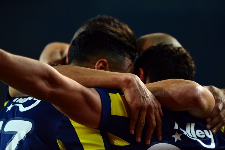 Süper Lig: Fenerbahçe: 4 - Kasımpaşa: 2 (Maç Sonucu)