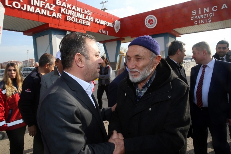 Başkan Ercan, Şehit Ailelerini Ve Gazileri Yalnız Bırakmadı