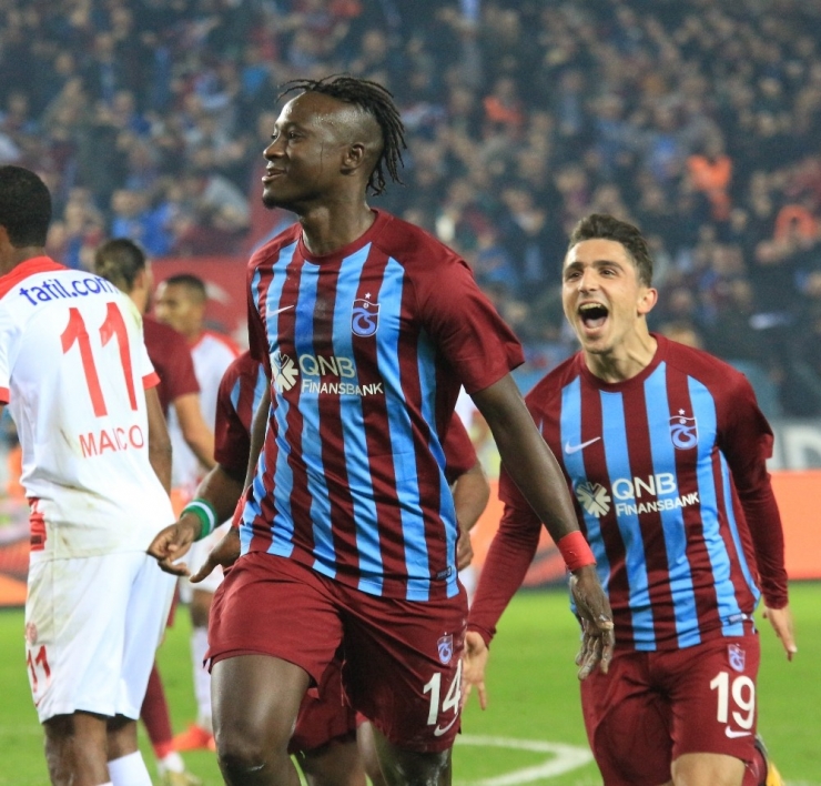 Süper Lig: Trabzonspor: 3 - Antalyaspor: 0 (Maç Sonucu)