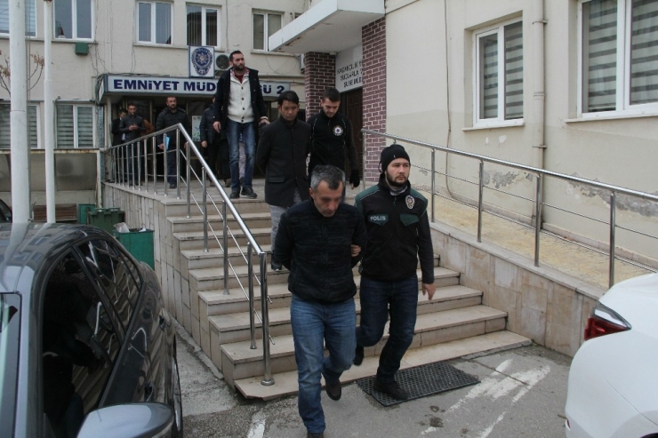 Bursa’da Bin 500 Kişiyi Zehirleyecek Uyuşturucu Tacirleri İşte Böyle Yakalandı