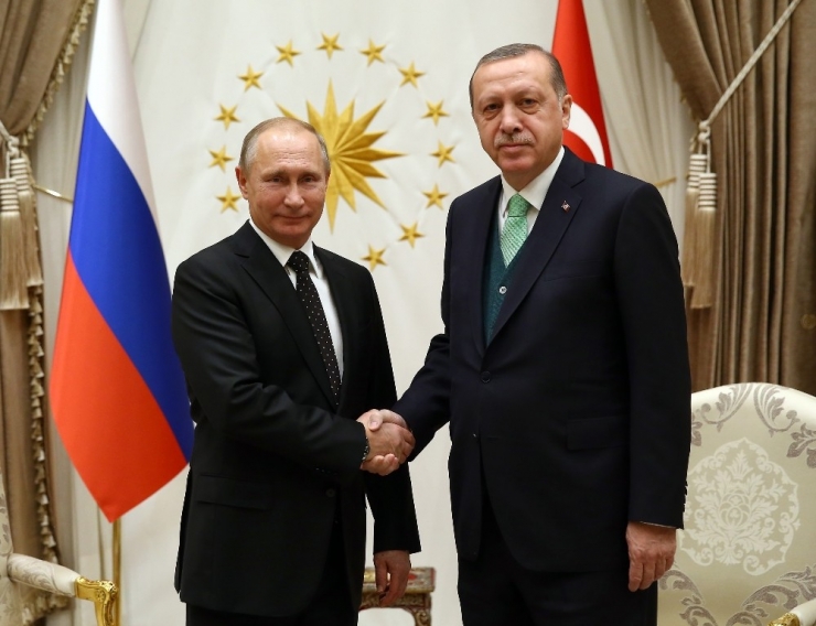 Cumhurbaşkanı Erdoğan, Rusya Devlet Başkanı Putin’i Külliyede Karşıladı