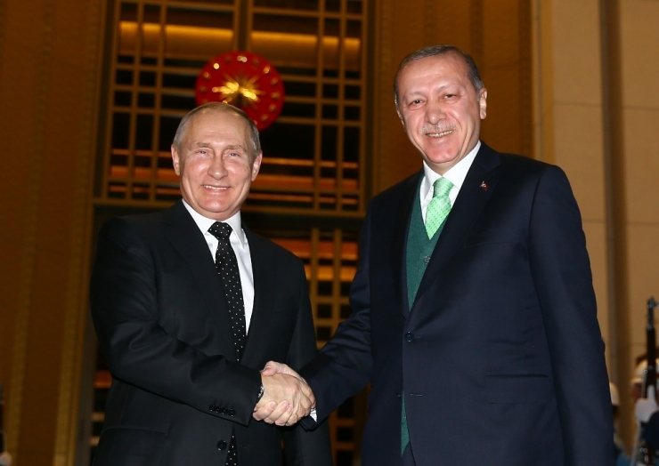 Cumhurbaşkanı Erdoğan, Rusya Devlet Başkanı Putin’i Külliyede Karşıladı