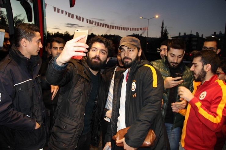 Galatasaray Kafilesi Sivas’a Geldi