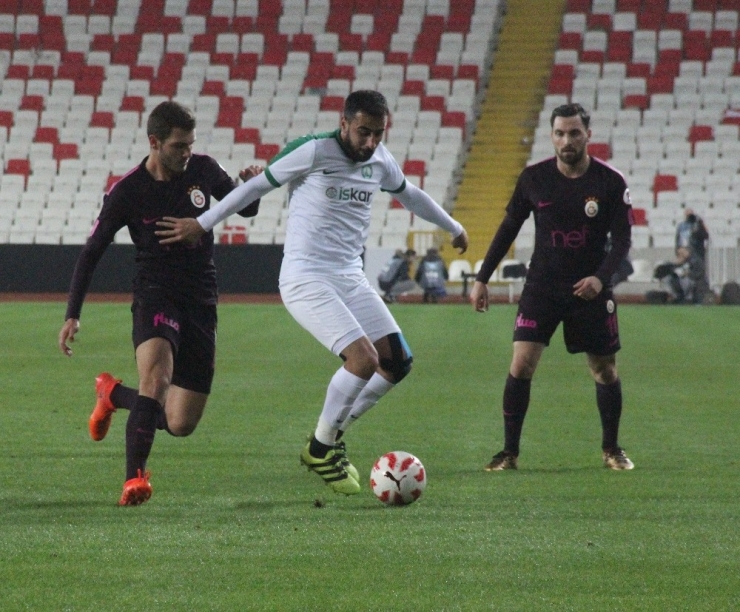 Ziraat Türkiye Kupası: Sivas Belediyespor: 1 - Galatasaray: 1 (İlk Yarı)