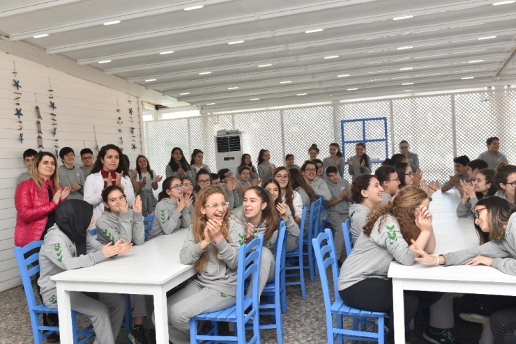 Kolej Öğrencileri Karesispor’u Ağırladı