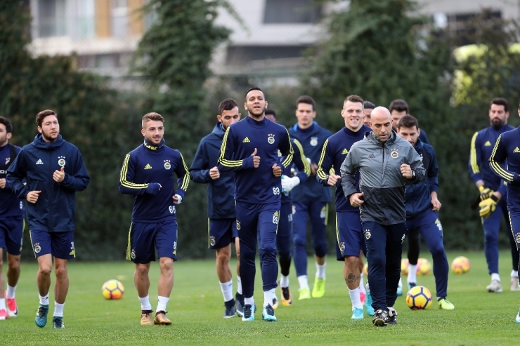 Fenerbahçe, Karabükspor Maçı Hazırlıklarına Başladı