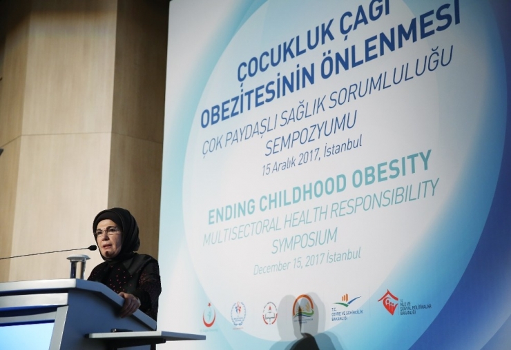 Emine Erdoğan: “Anne Sütü Obeziteye Yakalanma Riskini Azaltıyor”