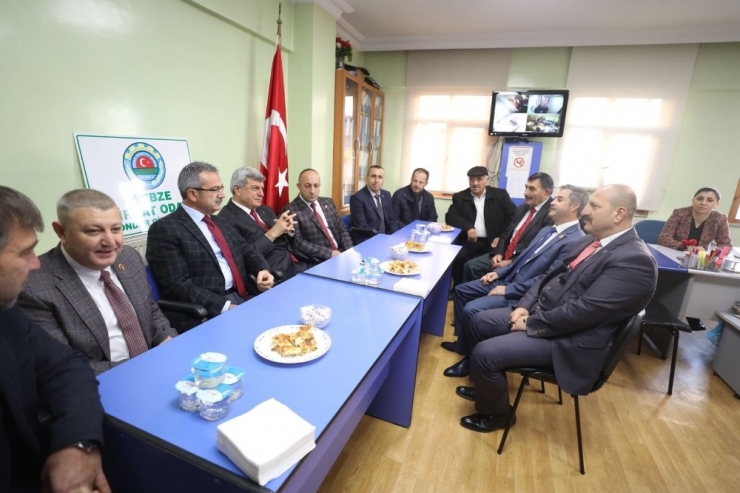 Başkan Karaosmaoğlu, Gebze’de Ticaret Odalarını Ziyaret Etti