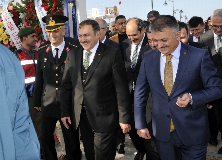 Bakan Eroğlu Jandarma Karakolu Açtı