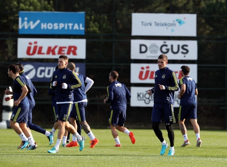 Fenerbahçe, Karabükspor Maçı Hazırlıklarını Sürdürdü