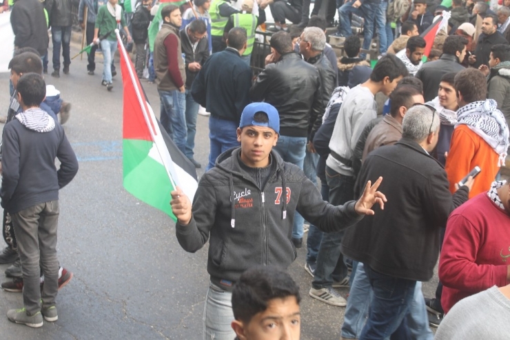 Amman’da Kudüs’e Destek, Trump’a Protesto Gösterisi