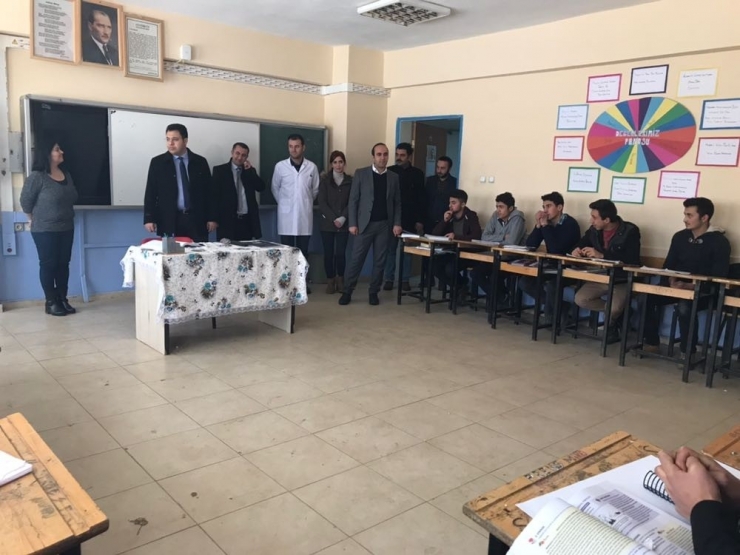 Kaymakam Özcan’dan Okul Ve Esnaf Ziyareti