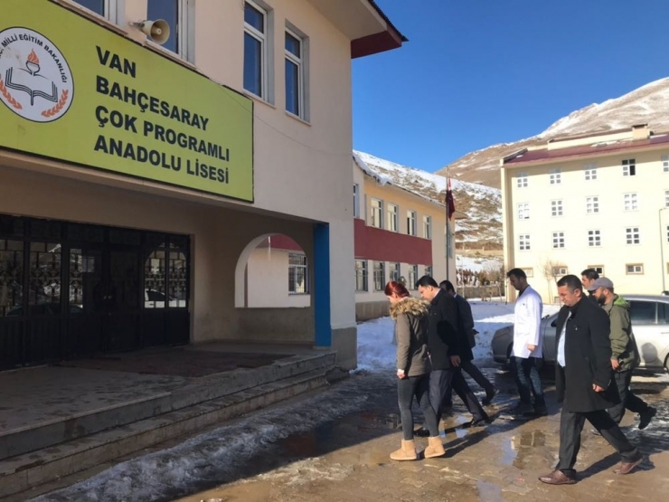 Kaymakam Özcan’dan Okul Ve Esnaf Ziyareti