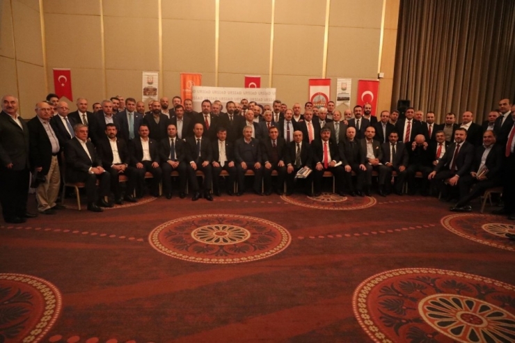 Başkan Çiftçi İstanbul’daki İş Adamlarıyla Bir Araya Geldi