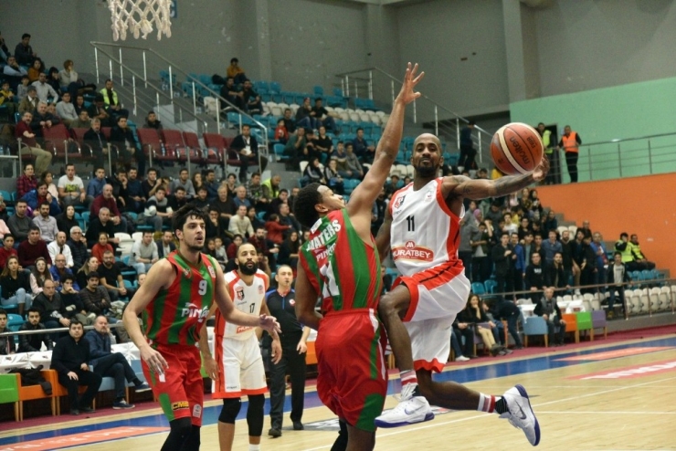 Tahincioğlu Basketbol Süper Ligi Muratbey Uşak:86 - Pınar Karşıyaka:92