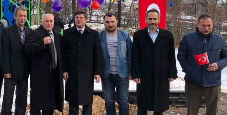 Abd’de Türklere Hizmet Verecek Oyun Parkı Açıldı