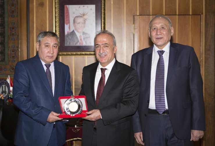 Atatürk Üniversitesi, Uluslararası Protokollerine Bir Yenisini Daha Ekledi