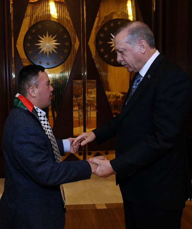 Cumhurbaşkanı Erdoğan, Down Sendromlu Filistinli Muhammed Et-tavil Kabul Etti