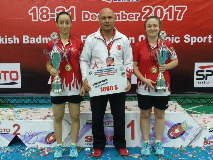 Erzincanlı Sporculardan Badminton Da 2 Madalya