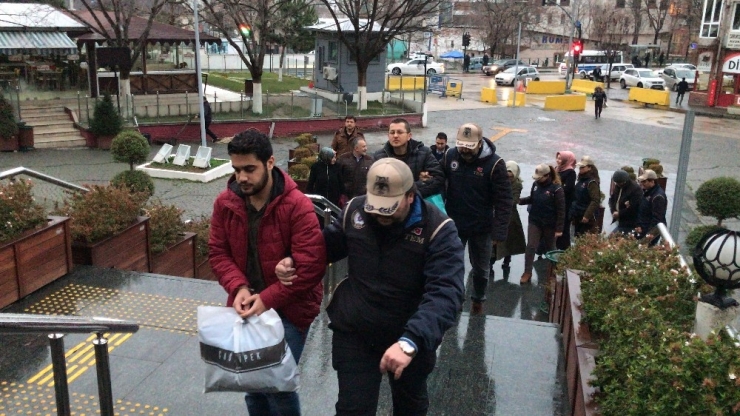 Bursa’da Bylock Kullanıcısı 5 Kişi Adliyeye Sevk Edildi