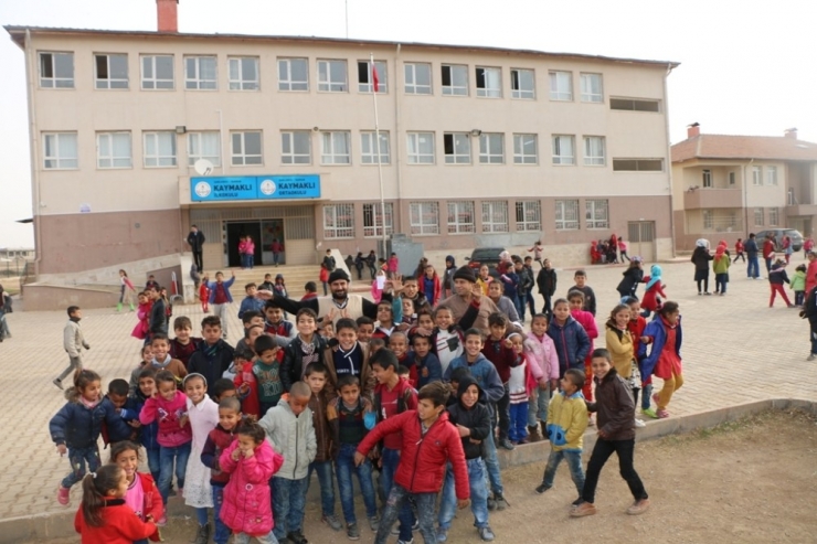 Genç Fenerbahçelilerden Harranlı Öğrencilere Yardım