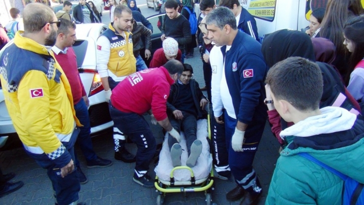 Şanlıurfa’da Elektrikli Bisiklet Kazası: 1’i Öğrenci, 2 Yaralı