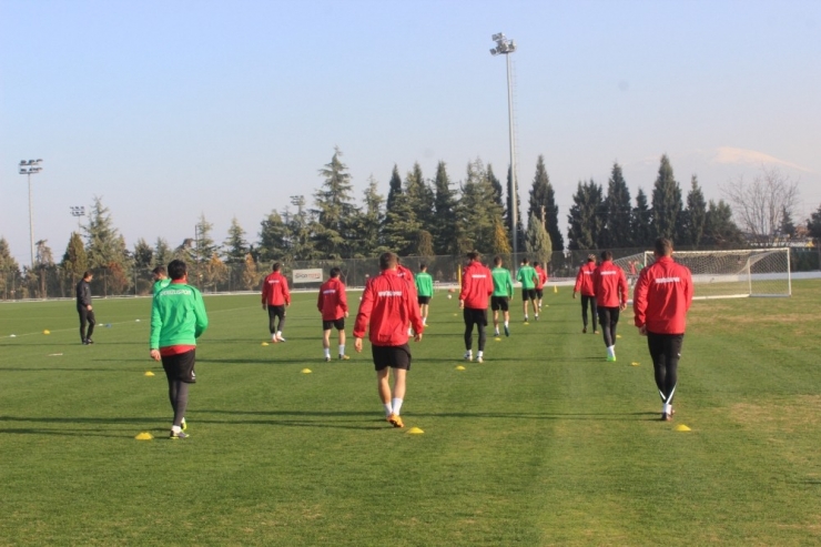Denizlispor, Adanaspor Hazırlıklarına Başladı