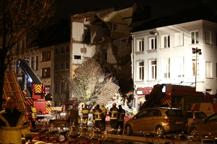 Belçika’daki Patlamada 2 Kişi Hayatını Kaybetti