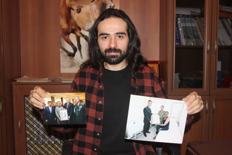 Ressam Dartar: "Cumhurbaşkanımızın Odasında Yaptığım Çalışmanın Sergilenmesi Bana Onur Verdi"